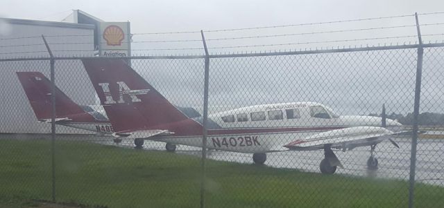 Cessna 402 (N402BK)