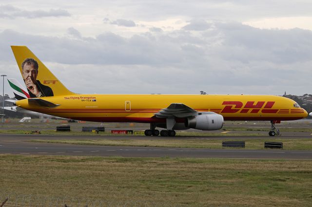 Boeing 757-200 (VH-TCA) - on 2 December 2017