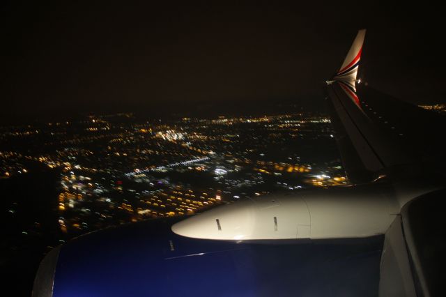 Boeing 737-800 (N624XA)