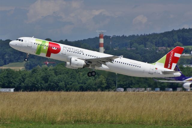 Airbus A321 (CS-TJG) - Airbus A321-111  TAP Portugal  LSZH Zurich-Kloten Airport  Switzerland  21.June 2011