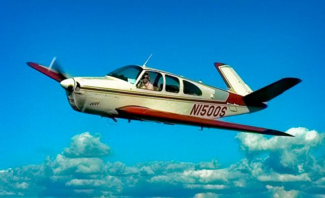 Beechcraft 35 Bonanza (N1500S)