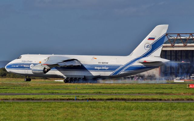 Antonov An-124 Ruslan (RA-82046) - volga-dnepr an-124-100 ra-82046 landing at shannon from minsk 26/9/14.