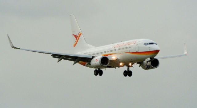 Boeing 737-700 (PZ-TCT)