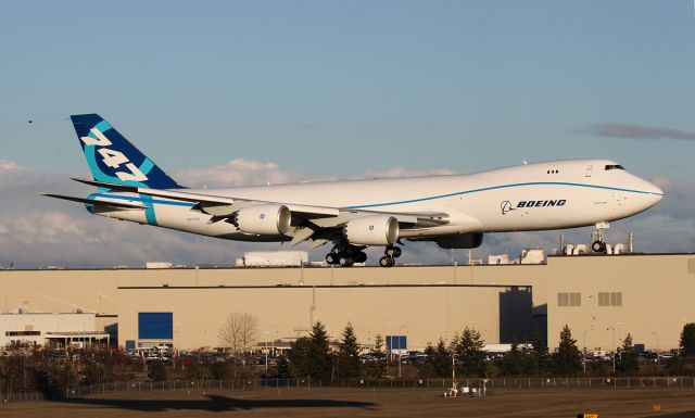 BOEING 747-8 (N747EX)