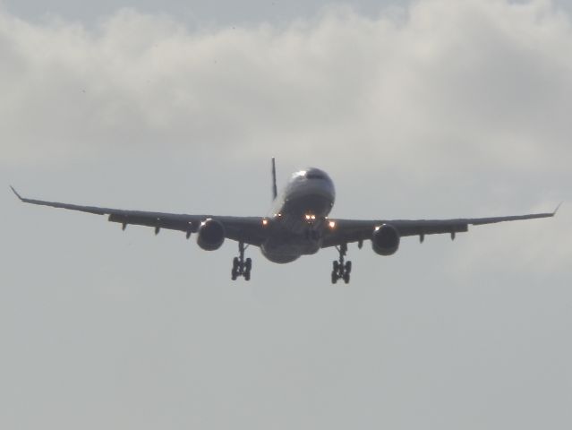 Airbus A330-300 (D-AIKM)