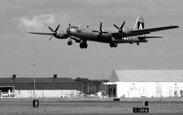 Boeing B-29 Superfortress (NX529B)