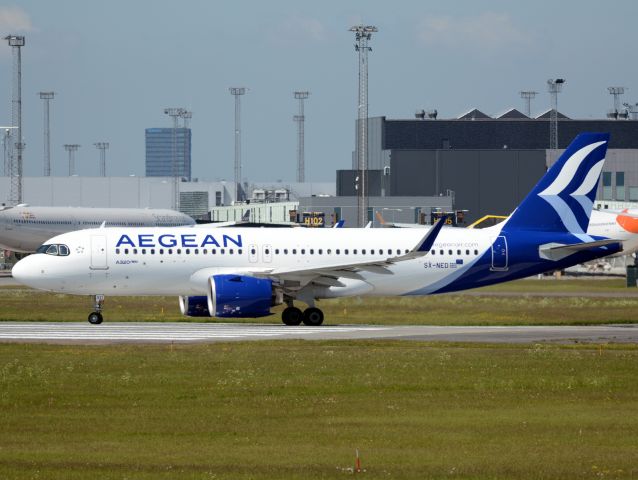 Airbus A320neo (SX-NED) - Departing from RWY22L