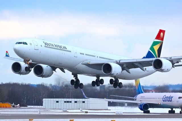 Airbus A340-600 (ZS-SNE)