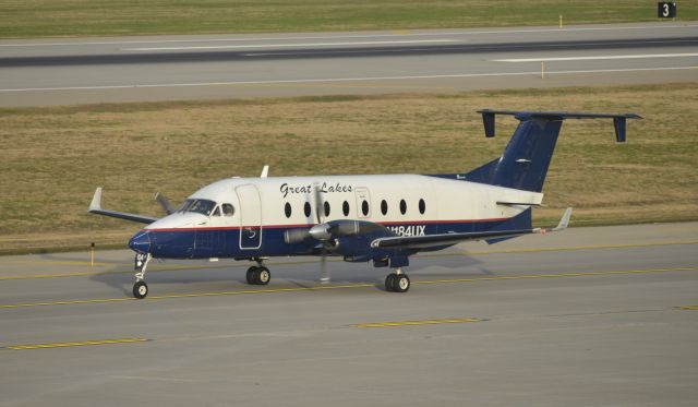 Beechcraft 1900 (N184UX) - Taxiing for departure MSP