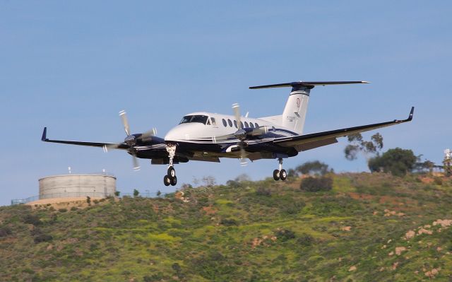 Beechcraft Super King Air 350 (N154KF) - Beech King Air landing on runway 27R at Gillespie.