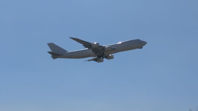 BOEING 747-8 (N859GT) - NO ACOSTAMENTO DA RODOVIA SANTOS DUMONT, PRÓXIMO A CABECEIRA EM VCP (SBKP)