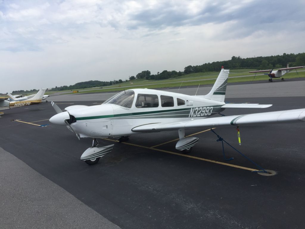 Piper Cherokee (N32993)