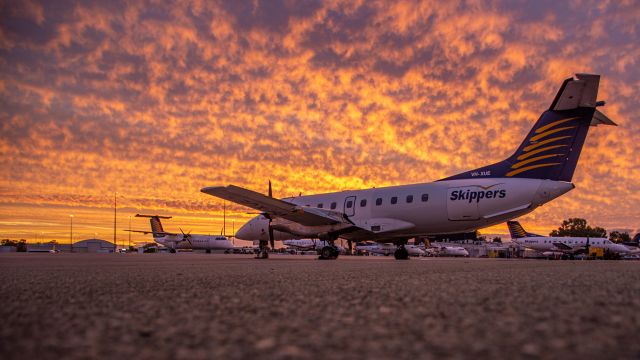 Embraer EMB-120 Brasilia (VH-XUE)