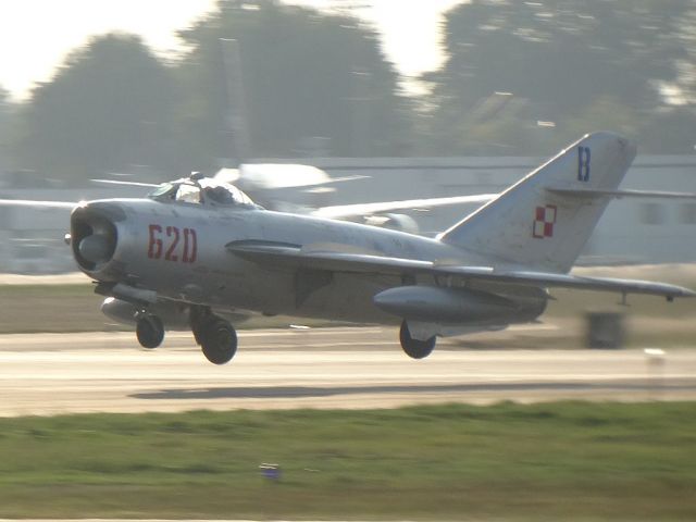 MIKOYAN MiG-17 (N620PF)