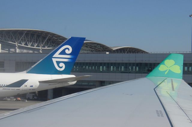 Boeing 747-400 (ZK-NBV) - Maori meets Shamrock @ SFO!