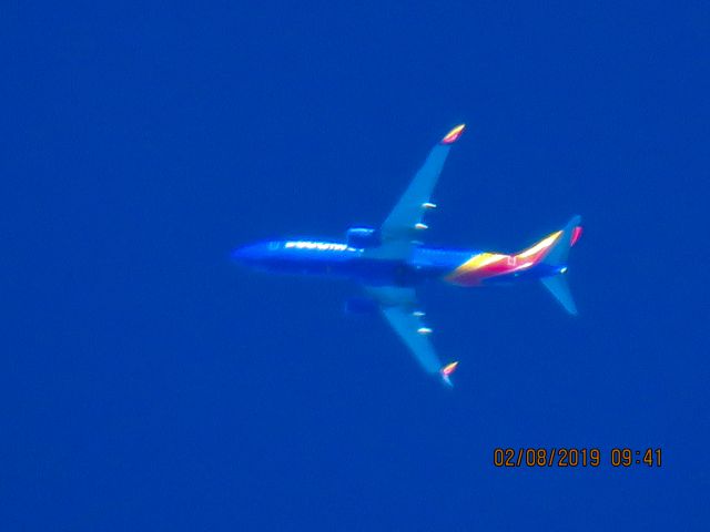 Boeing 737-800 (N8600F)