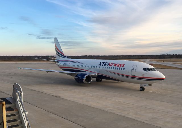 BOEING 737-400 (N688XA) - Taken from the LAF terminal building.