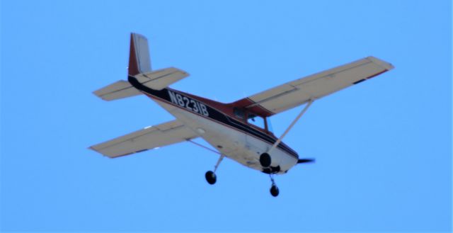 Cessna Skyhawk (N8231B) - 1957 Cessna 172