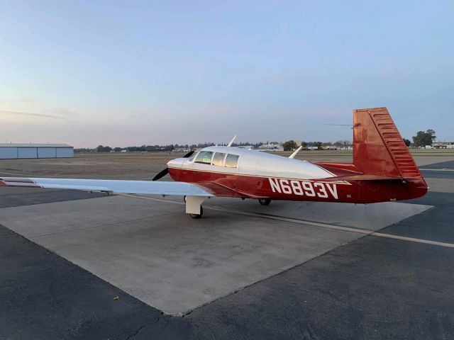 Mooney M-20 (N6893V)