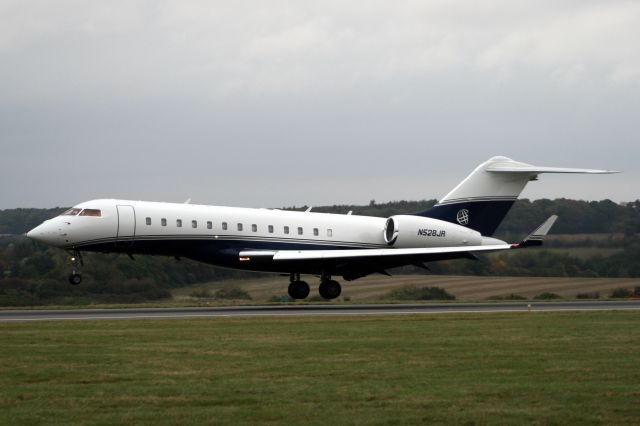 Bombardier Global Express (N528JR) - Touching down on rwy 26 on 20-Oct-08 arriving from LIRQ.