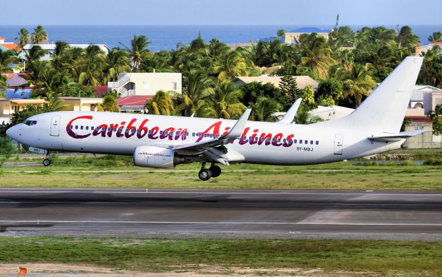 Boeing 737-800 (9Y-MBJ)