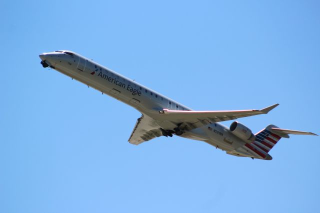 Canadair Regional Jet CRJ-900 (N591NN) - Plane Type: 2016 Bombardier INC CL-600-2D24br /Route: CLT-TULbr /Airline: American Airlines br /Livery: br /Registration: N591NNbr /Owned By: American Airlines INCbr /Runway: 36C