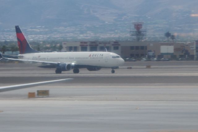 Boeing 737-900 (N861DN)