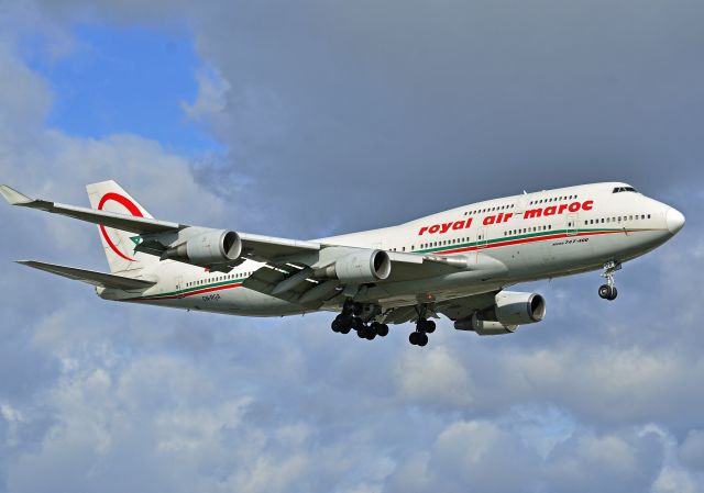 Boeing 747-400 (CN-RGA)