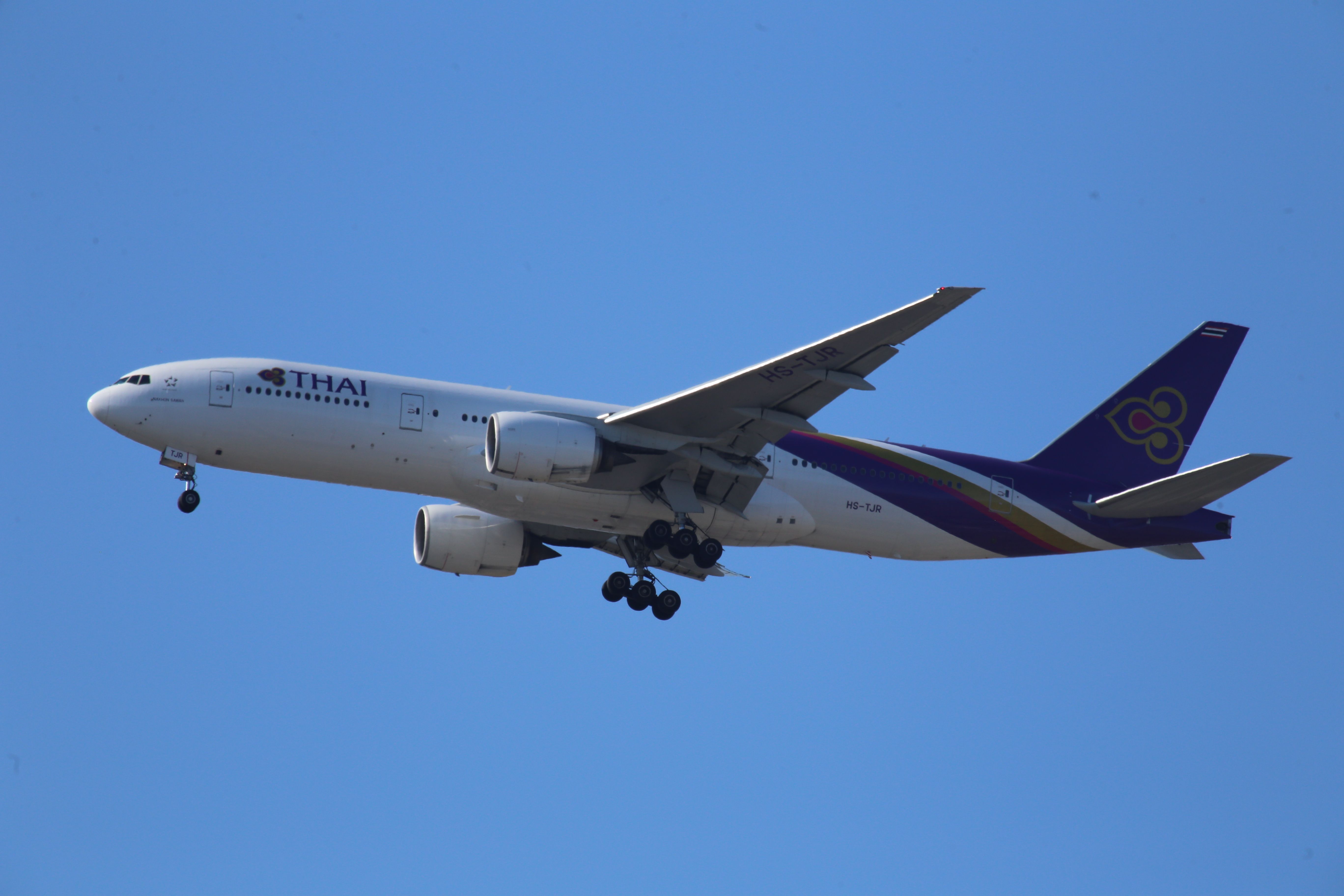Boeing 777-200 (HS-TJR)