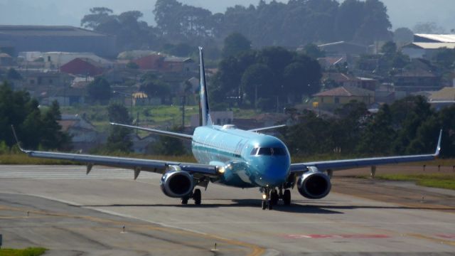 Embraer ERJ-190 (PR-AYY)