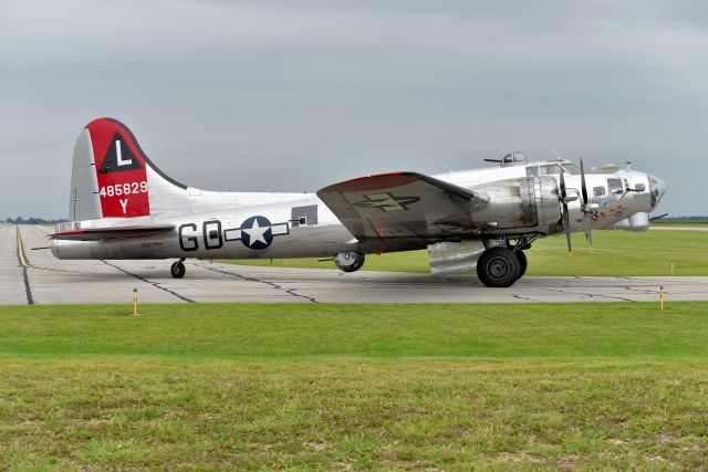 Boeing B-17 Flying Fortress (N3193G) - 09-04-21