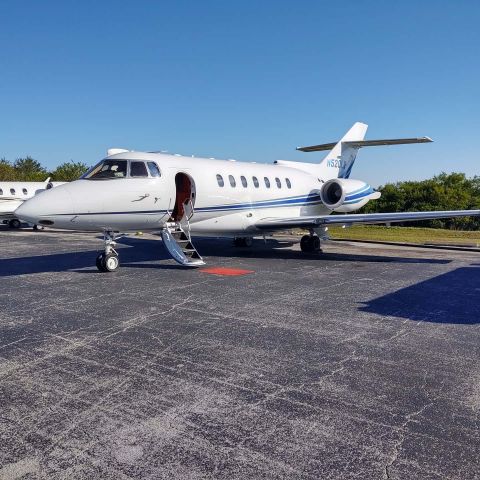 Hawker 1000 (N520LR)