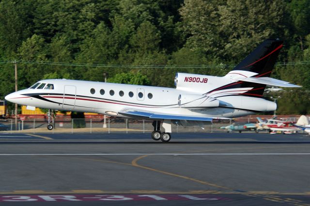 Dassault Falcon 50 (N900JB)