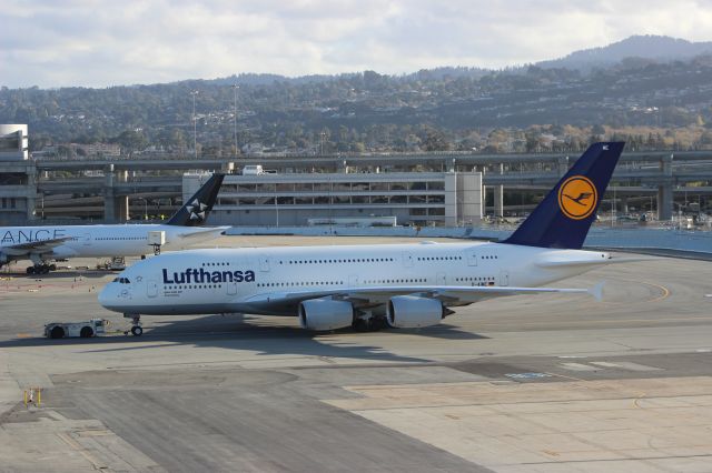 Airbus A380-800 (D-AIME)