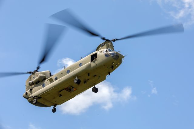 Boeing CH-47 Chinook (A15302)