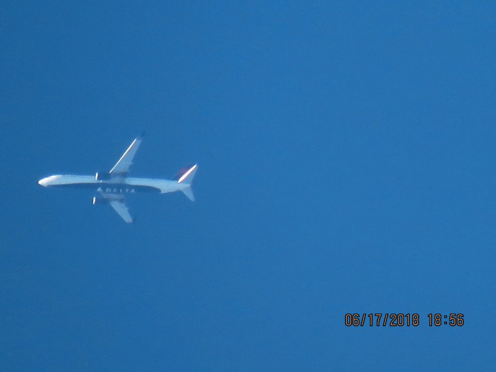 Boeing 737-900 (N874DN)