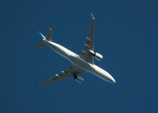 Airbus A350-900 (B-LRE) - Cathays A359 passes overhead KSFO before its first landing in the US