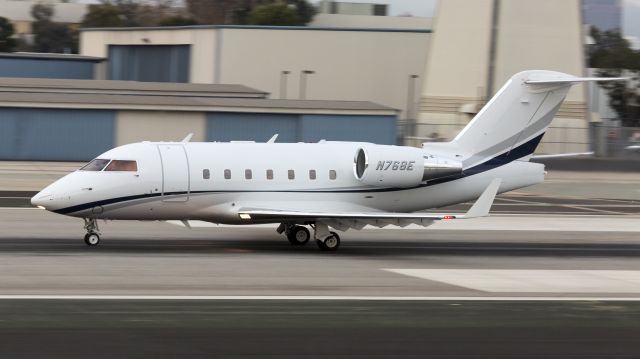 Canadair Challenger (N768E)