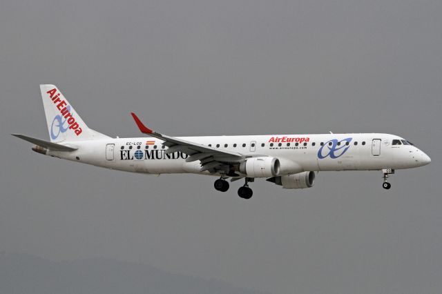 EMBRAER 195 (EC-LCQ)