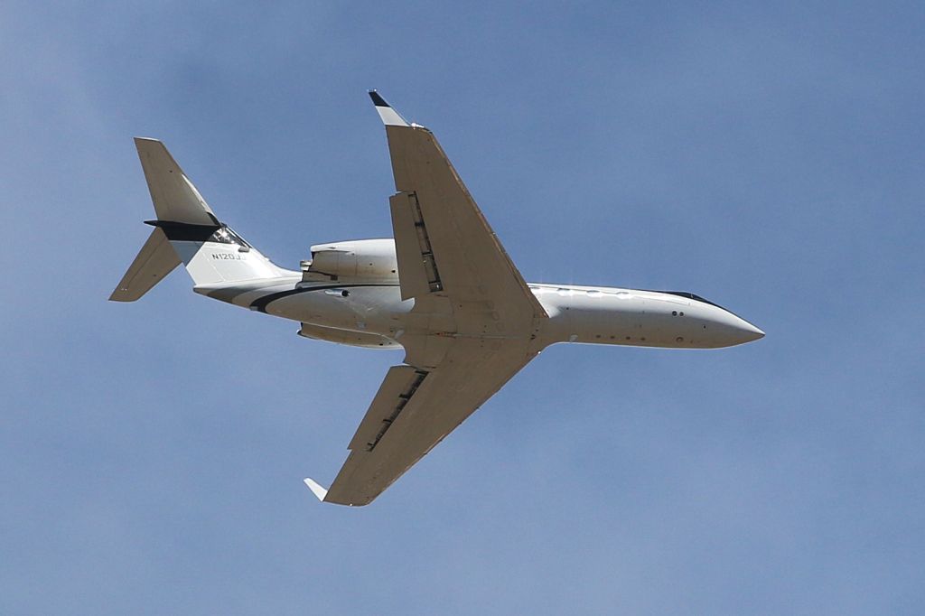N120JJ — - Landing at Phoenix Mesa Gateway Airport. 
