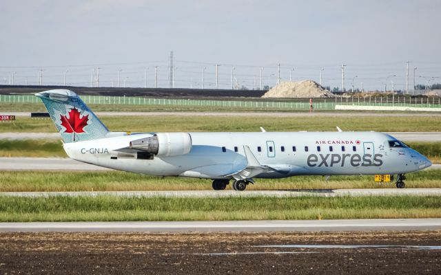 Canadair Regional Jet CRJ-200 (C-GNJA)