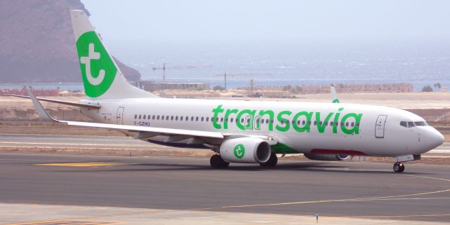 Boeing 737-700 (F-GZHU)