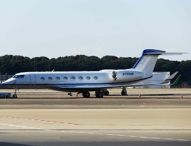 Gulfstream Aerospace Gulfstream G650 (N706NR) - I take a picture on Nov 24, 2017.