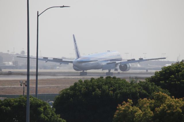 BOEING 777-300ER (JA794A)