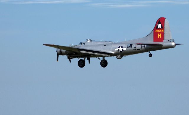 Boeing B-17 Flying Fortress (N5017N) - On final is this 1945 Lockheed B17G flying fortress "Aluminum Overcast" World War II bomber in the Autumn of 2019.