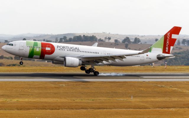 Airbus A330-200 (CS-TOG)