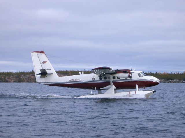 De Havilland Canada Twin Otter (C-GARW) - LONG LAKE YELLOWKNIFE