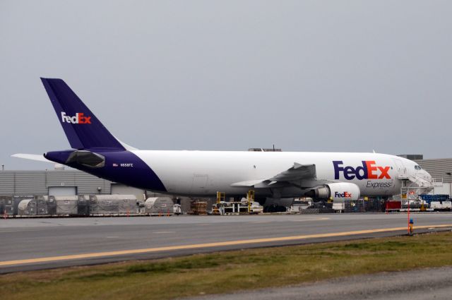 N658FE — - Athe Fedex terminal, on 23-nov-12.