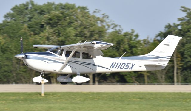 Cessna Skylane (N1105X) - Airventure 2017