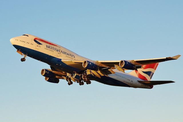 Boeing 747-400 (G-BYGB) - British Jumbo climbing out into the summer sunset !